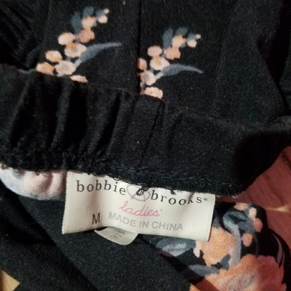 Bobbie & Brooks Floral Leggings